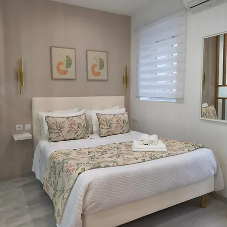 בית נופש Lucas House נאזרה